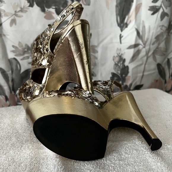 Sparkly Heels - Picture 6 of 6